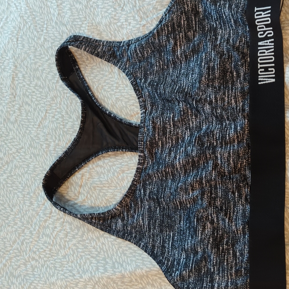 Victoria's secret sports bra